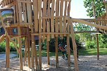 Mehrgenerationen Spielplatz eingeweiht (Foto: Karl-Heinz Herrmann) Mehrgenerationen Spielplatz eingeweiht (Foto: Karl-Heinz Herrmann)