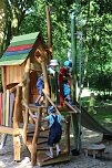 Mehrgenerationen Spielplatz eingeweiht (Foto: Karl-Heinz Herrmann) Mehrgenerationen Spielplatz eingeweiht (Foto: Karl-Heinz Herrmann)