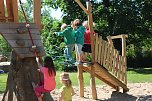 Mehrgenerationen Spielplatz eingeweiht (Foto: Karl-Heinz Herrmann) Mehrgenerationen Spielplatz eingeweiht (Foto: Karl-Heinz Herrmann)