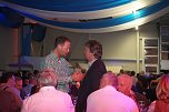 Helmut Peter feierte Geburtstag mit 600 G&auml;sten (Foto: nnz)