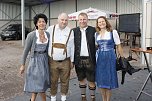 Helmut Peter feierte Geburtstag mit 600 G&auml;sten (Foto: Fischer/Autohaus Peter)