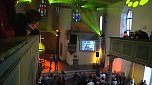 Junge Christen &uuml;bernehmen in der Altendorfer Kirche (Foto: Angelo Glashagel)