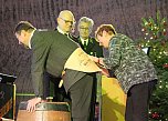Ehrenarschleder zwei Mal verliehen. (Foto: Karl-Heinz Herrmann)