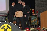 Ehrenarschleder zwei Mal verliehen. (Foto: Karl-Heinz Herrmann)