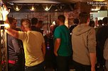 Party im Jugendclubhaus (Foto: Belvedere Media Agentur)