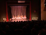 Die Eleven des Tanzstudio Radeva brachten die Geschichte von Clara und ihrem Nussknacker auf die Bühne (Foto: Dimitar Radev) Die Eleven des Tanzstudio Radeva brachten die Geschichte von Clara und ihrem Nussknacker auf die Bühne (Foto: Dimitar Radev)