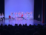 Die Eleven des Tanzstudio Radeva brachten die Geschichte von Clara und ihrem Nussknacker auf die Bühne (Foto: Dimitar Radev) Die Eleven des Tanzstudio Radeva brachten die Geschichte von Clara und ihrem Nussknacker auf die Bühne (Foto: Dimitar Radev)