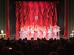 Die Eleven des Tanzstudio Radeva brachten die Geschichte von Clara und ihrem Nussknacker auf die Bühne (Foto: Dimitar Radev) Die Eleven des Tanzstudio Radeva brachten die Geschichte von Clara und ihrem Nussknacker auf die Bühne (Foto: Dimitar Radev)
