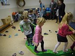 &Uuml;bergabe Sachspende (Foto: Ilka K&uuml;hn)