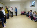&Uuml;bergabe Sachspende (Foto: Ilka K&uuml;hn)