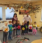 Neue Spielger&auml;te &uuml;berreicht (Foto: privat)