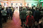 Wieder stehende Ovationen im Achteckhaus (Foto: Karl-Heinz Herrmann)