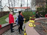 Flei&szlig;ig geschm&uuml;ckt - der Meerpferdbrunnen ist bereit f&uuml;r das Brunnenfest (Foto: Frank Meier)