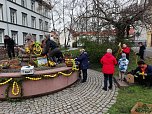 Flei&szlig;ig geschm&uuml;ckt - der Meerpferdbrunnen ist bereit f&uuml;r das Brunnenfest (Foto: Frank Meier)
