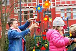 Knirpse aus Ost bereiten Brunnenfest vor (Foto: Badehaus Nordhausen) Knirpse aus Ost bereiten Brunnenfest vor (Foto: Badehaus Nordhausen)
