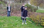 Fr&uuml;hjahrsputz im Wohngebiet (Foto: Susanne Stadermann & Katrin Sieber)