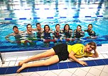 Die jungen Schwimmerinnen und Schwimmer des SVN beim Adventsschwimmen in Erfurt (Foto: SVN 90)