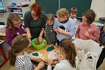 Pl&auml;tzchenbacken f&uuml;r Ritter Rost (Foto: Susanne Schedwill)
