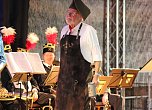 Zwei Mal Ehrenarschleder verliehen (Foto: Karl-Heinz Herrmann)