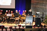 Zwei Mal Ehrenarschleder verliehen (Foto: Karl-Heinz Herrmann)