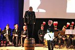 Zwei Mal Ehrenarschleder verliehen (Foto: Karl-Heinz Herrmann)