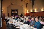 Ansturm auf die Seniorenweihnachtsfeier (Foto: Karl-Heinz Herrmann)