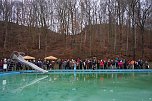Anbaden in Neustadt (Foto: Sandra Witzel)