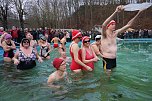 Anbaden in Neustadt (Foto: Sandra Witzel)