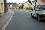 Aufatmen in Jecha, der Verkehr rollt wieder (Foto: Karl-Heinz Herrmann)