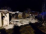 Gartenlaubenbrand in Ro&szlig;leben (Foto: FFW Ro&szlig;leben, Voigt, Fellendorf    )