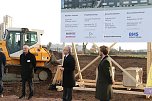 Spatenstich auf der Darre f&uuml;r Wasserstofftankstellen-Werk (Foto: oas)