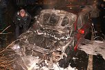 Mutmaßliche Brandanschläge gestern nacht in Sonderhausen (Foto: S.Dietzel) Mutmaßliche Brandanschläge gestern nacht in Sonderhausen (Foto: S.Dietzel)