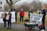 Demo vorm Amtsgericht (Foto: oas)