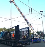 Abladen der Fahrwerke (Foto: Stefan L&auml;nger (Verkehrsbetriebe Nordhausen))