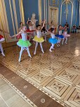 Die Eleven des Tanzstudio Radeva konnten am Denkmaltag gleich an zwei Orten auftreten (Foto: Dimitar Radev)
