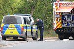 Die Polizei nimmt einen Mann fest, der ein Haus anz&uuml;nden wollte (Foto: S.Dietzel)