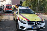 Die Polizei nimmt einen Mann fest, der ein Haus anz&uuml;nden wollte (Foto: S.Dietzel)