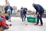 Grundsteinlegung am Albert-Kuntz-Sportpark (Foto: agl) Grundsteinlegung am Albert-Kuntz-Sportpark (Foto: agl)