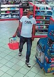 Wer kennt diese M&auml;nner  (Foto: Polizei Mansfeld-S&uuml;dharz )