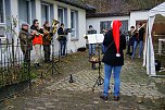 Der Ilfelder Posaunenchor probte am Samstagnachmittag im Freien und sorgte so f&uuml;r musikalische Unterhaltung.  (Foto: Susanne Schedwill)