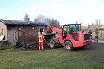Abgebrannte Lauben in Greu&szlig;en (Foto: S. Dietzel)
