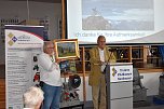 Bild&uuml;bergabe durch Herrn Werther (Foto: IFA Museum)