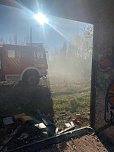 Starke Rauchentwicklung auf dem Gel&auml;nde des alten Gaswerks rief gestern die Feuerwehr auf den Plan (Foto: Silvio Dietzel/Lukas M&uuml;hlhause)
