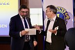 30-jähriges Jubiläum des LIONS Clubs Sondershausen; v.l. Joachim Kreyer; Govenors Christoph K.Engel (Foto: Eva Maria Wiegand) 30-jähriges Jubiläum des LIONS Clubs Sondershausen; v.l. Joachim Kreyer; Govenors Christoph K.Engel (Foto: Eva Maria Wiegand)