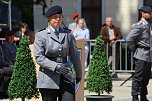 Feierliche Vereidigung von 71 Bundeswehrsoldaten und Soldatinnen auf dem Sondersh&auml;user Marktplatz (Foto: Eva Maria Wiegand)