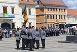 Feierliche Vereidigung von 71 Bundeswehrsoldaten und Soldatinnen auf dem Sondersh&auml;user Marktplatz (Foto: Eva Maria Wiegand)