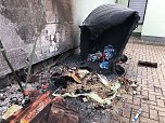 Ausgebrannte Mülltonne in Nordhausen (Foto: S. Dietzel) Ausgebrannte Mülltonne in Nordhausen (Foto: S. Dietzel)