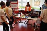 An der Lessing-Schule wurde gestern die dritte Runde des "Tags in der Praxis" mit einer Berufsmesse eingel&auml;utett (Foto: agl)