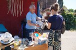 Flohmarkt in Garagen (Foto: C. Wilhelm)