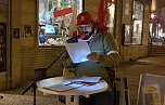 Zwei Kundgebungen am Weihnachtsmarkt (Foto: oas)